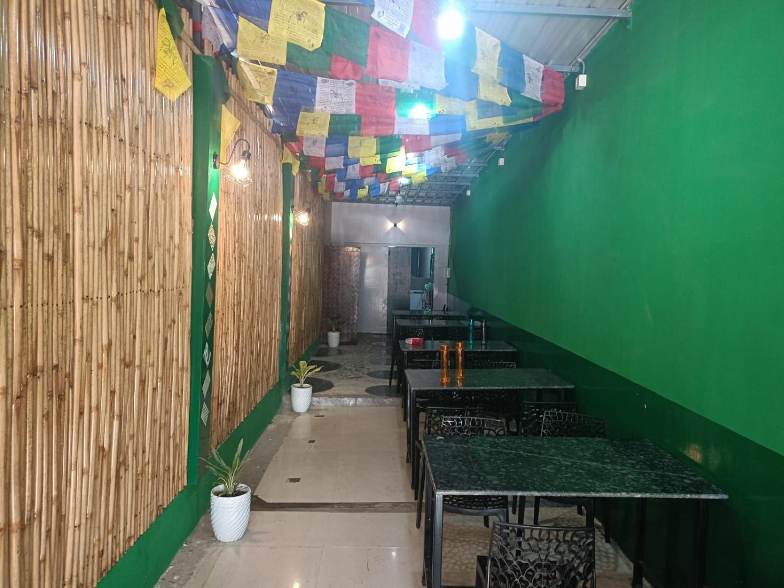 Hotel Bhargav Gauháti Kültér fotó